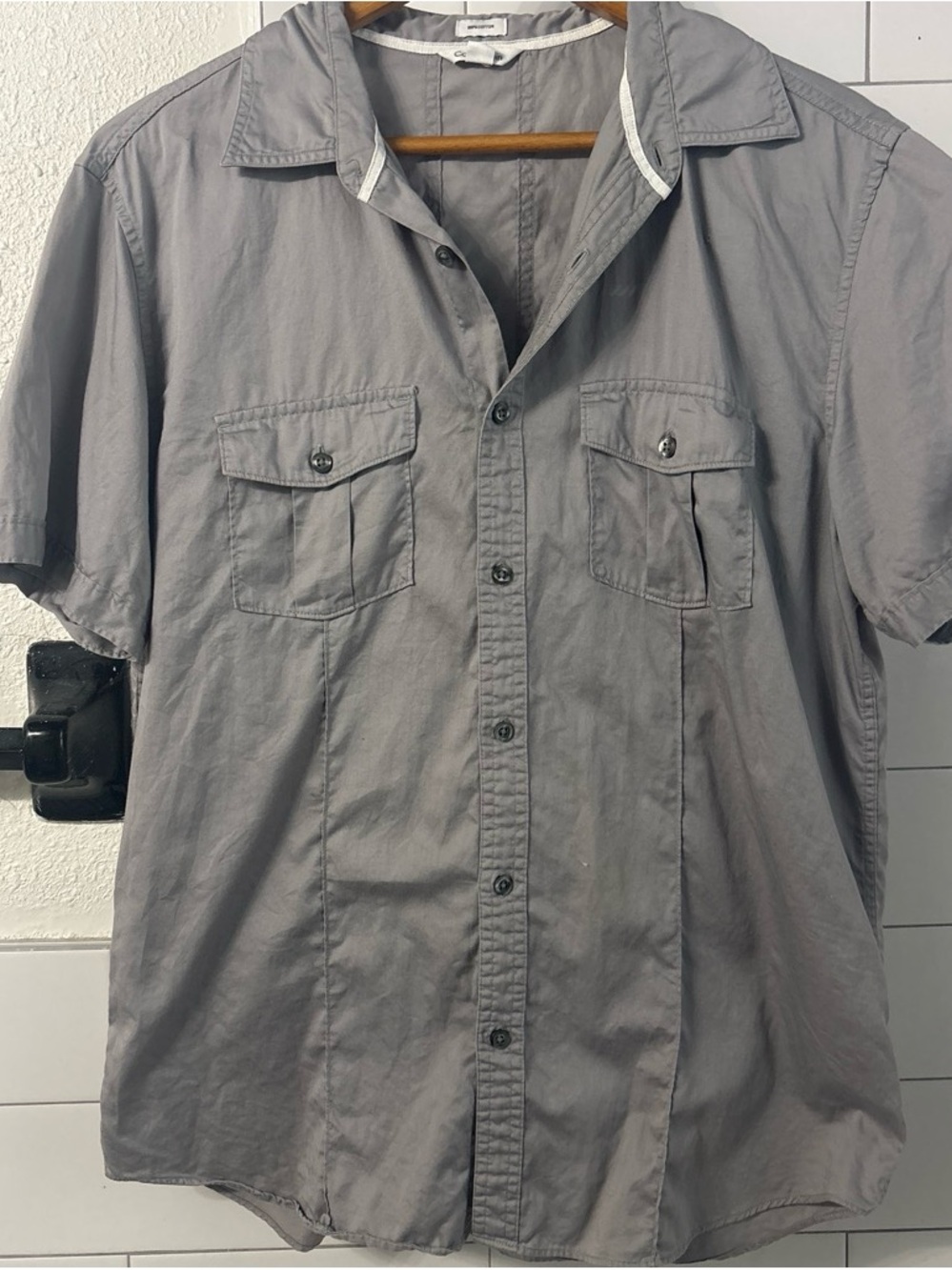 Calvin Klein Men's Short Sleeve Button-Down Shirt - Light Gray